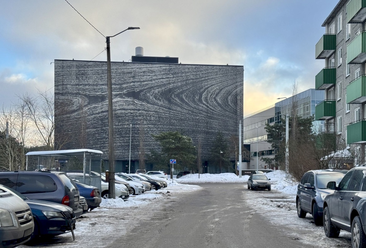Tallinn, Mustamäe linnaosa, Mustamäe, Akadeemia 2