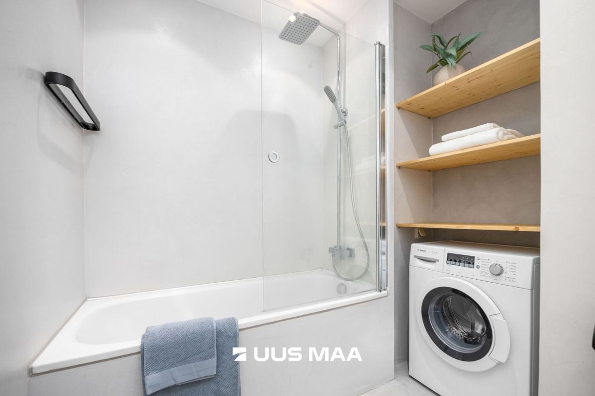 Tallinn, Kesklinna linnaosa, Kaupmehe tn/ Lembitu tn 8