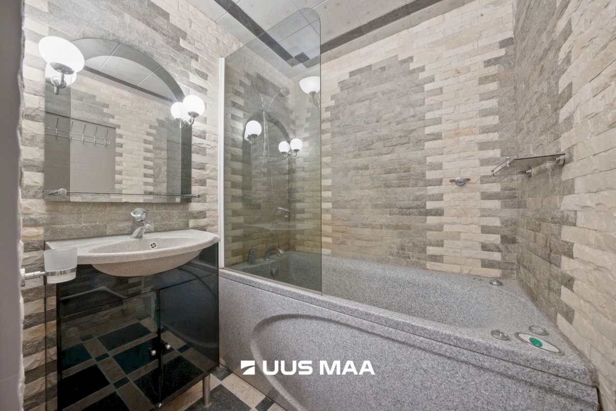 Saue vald, Laagri alevik, Redise 4