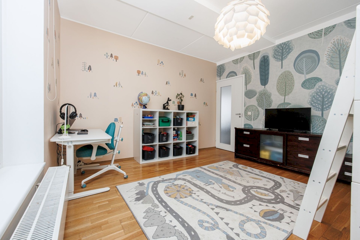 Tallinn, Pirita linnaosa, Maarjamäe, Haljas tee 22