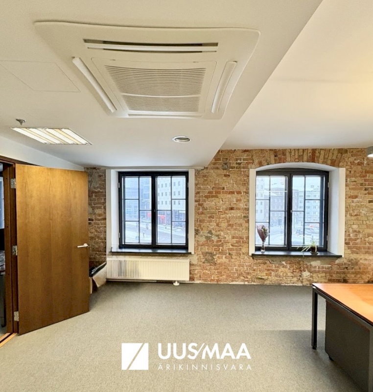 Tallinn, Kesklinna linnaosa, Maakri 19/1