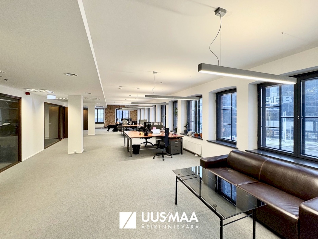 Tallinn, Kesklinna linnaosa, Maakri 19/1