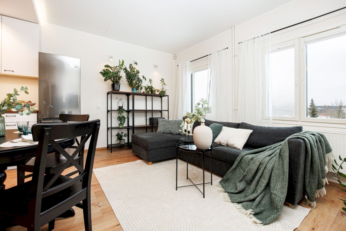 Rae vald, Peetri alevik, Uusmaa tee 8