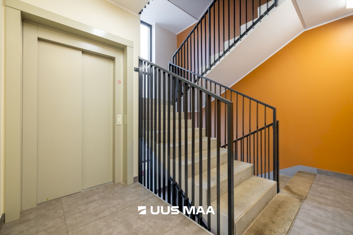 Tallinn, Mustamäe linnaosa, Kadaka, Kadaka pst 142/1