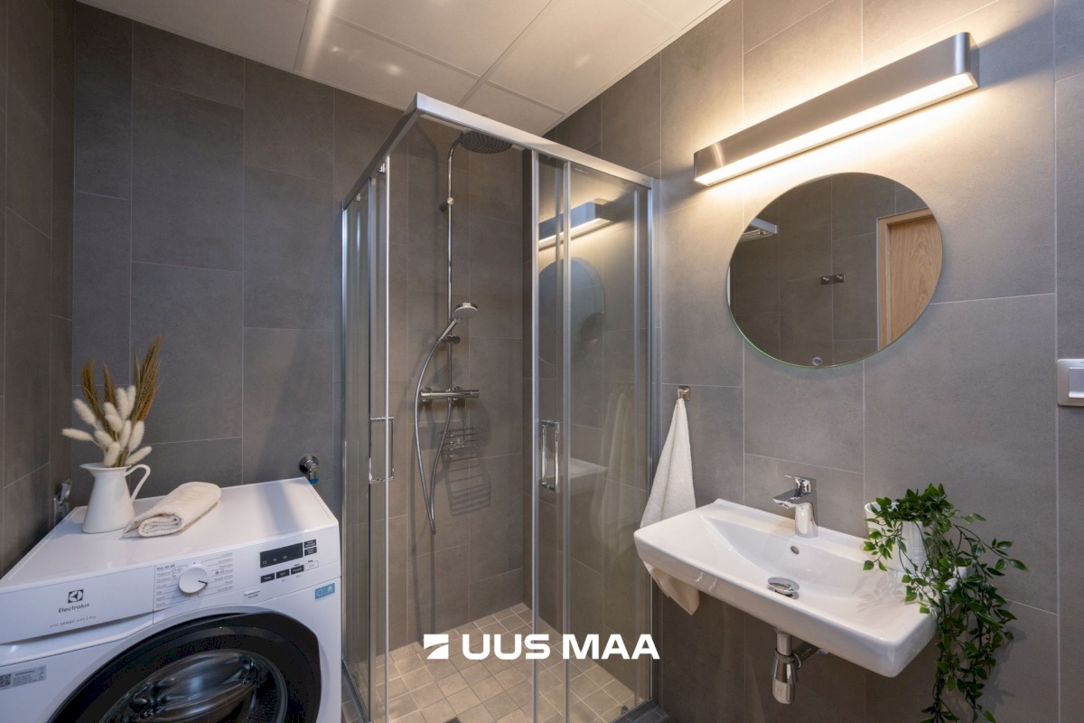 Tallinn, Kesklinna linnaosa, Südalinn, Tartu mnt 18