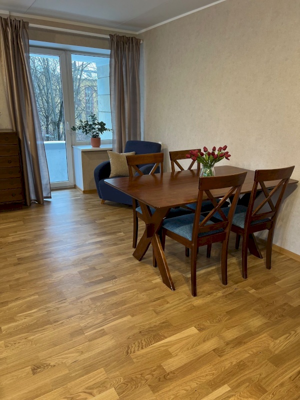 Tallinn, Kesklinna linnaosa, Raua, Narva mnt 38