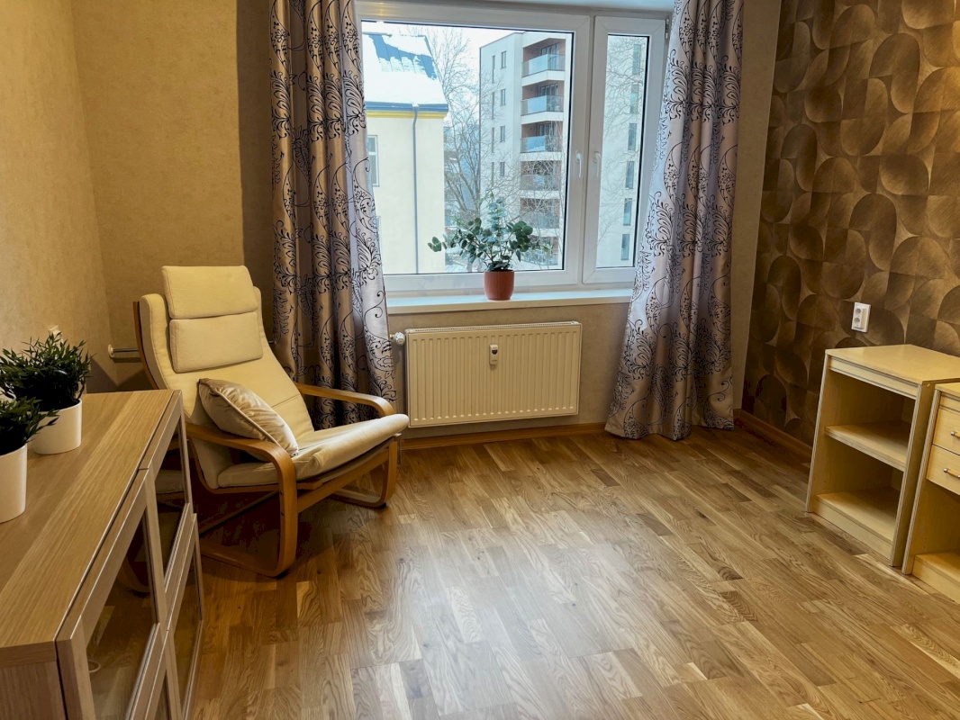 Tallinn, Kesklinna linnaosa, Raua, Narva mnt 38