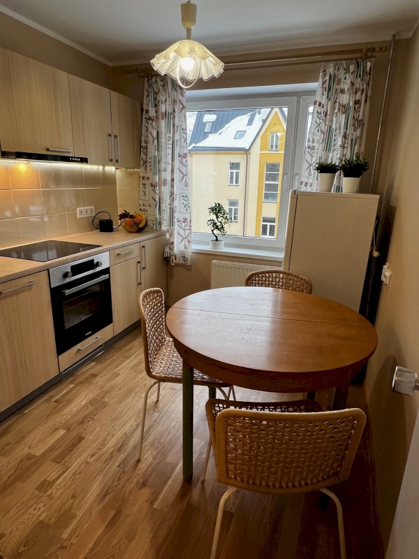 Tallinn, Kesklinna linnaosa, Raua, Narva mnt 38