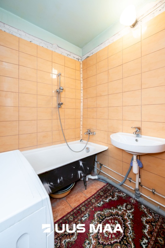 Tallinn, Mustamäe linnaosa, Mustamäe, A. H. Tammsaare tee 143