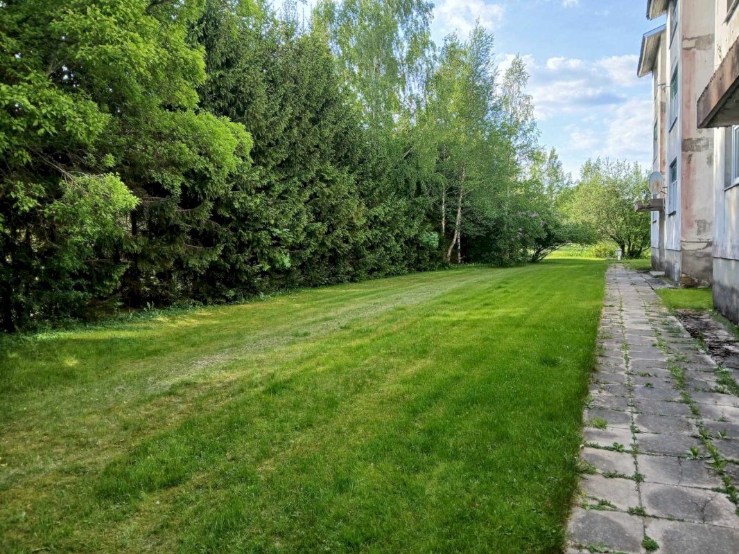 Põhja-Pärnumaa vald, Vahenurme küla, Vahenurme keskus 7