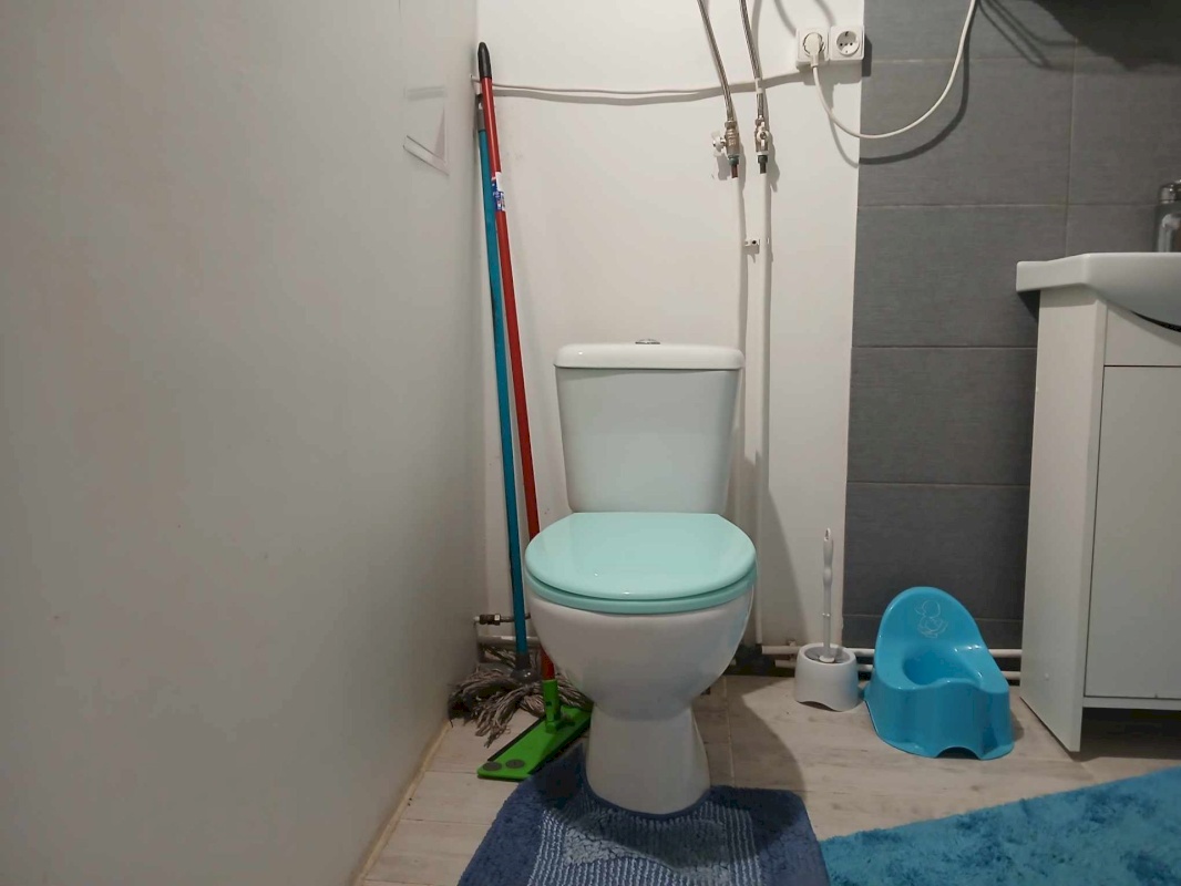 Põhja-Pärnumaa vald, Vahenurme küla, Vahenurme keskus 7