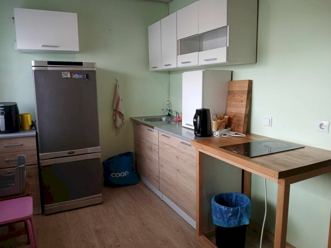 Põhja-Pärnumaa vald, Vahenurme küla, Vahenurme keskus 7