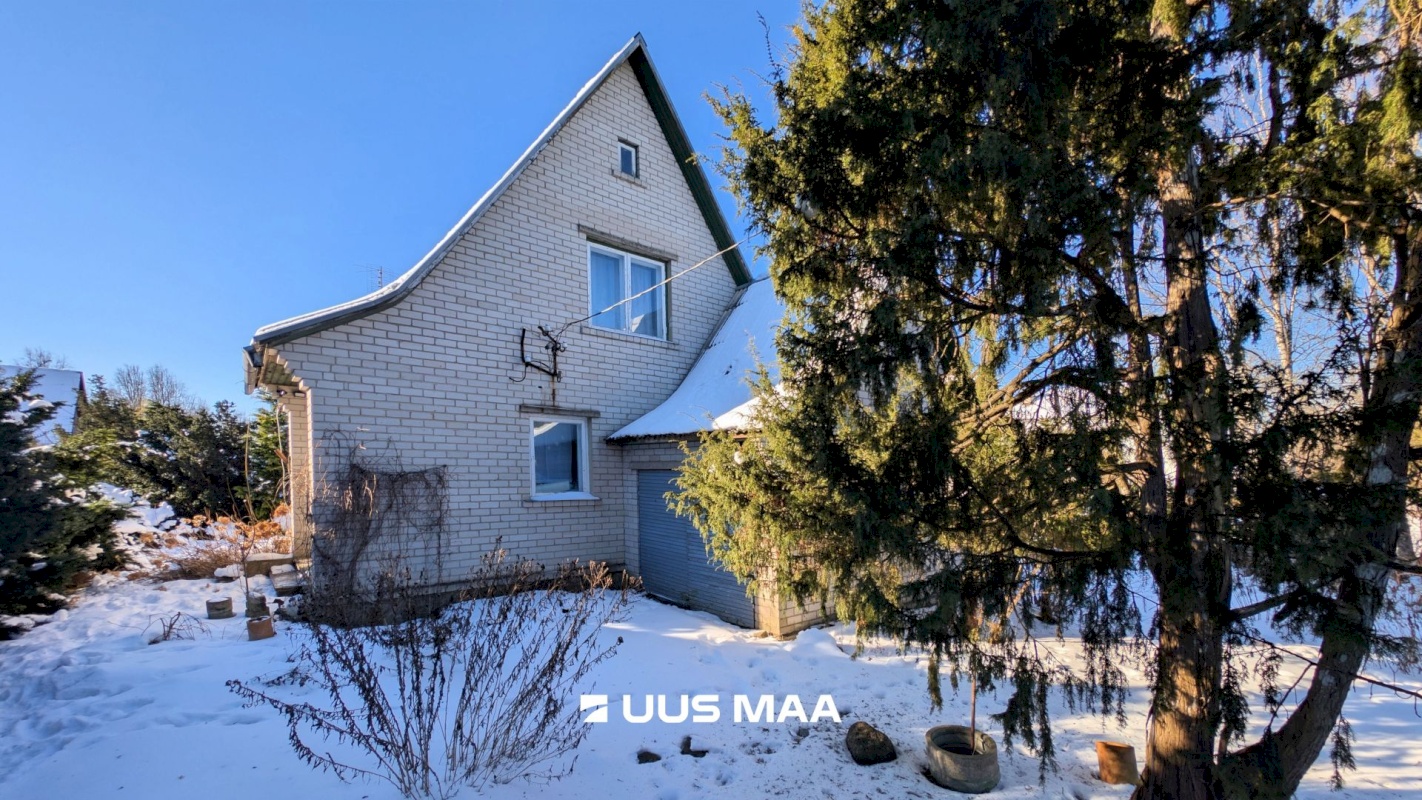 Põhja-Pärnumaa vald, Vändra alev, Pikk 33