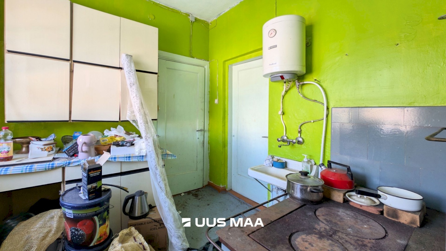 Põhja-Pärnumaa vald, Vändra alev, Pikk 33