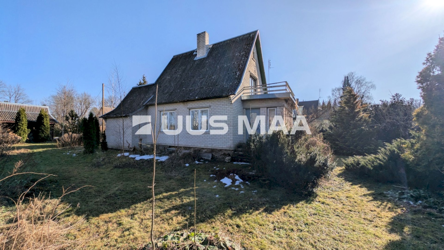 Põhja-Pärnumaa vald, Vändra alev, Pikk 33