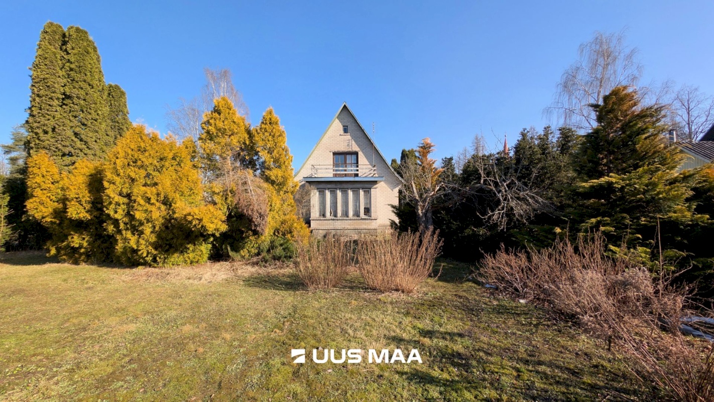 Põhja-Pärnumaa vald, Vändra alev, Pikk 33