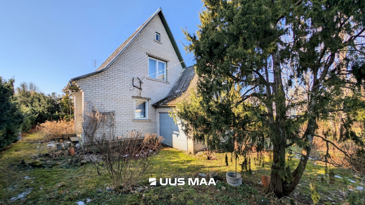 Põhja-Pärnumaa vald, Vändra alev, Pikk 33