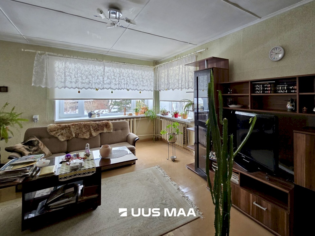 Mulgi vald, Mõisaküla linn, Kase 12