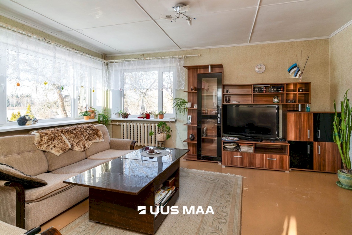 Mulgi vald, Mõisaküla linn, Kase 12