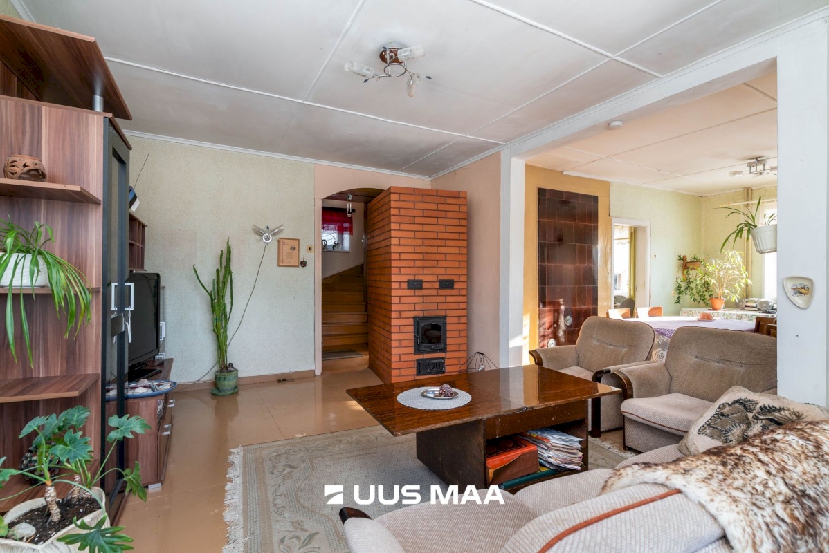 Mulgi vald, Mõisaküla linn, Kase 12