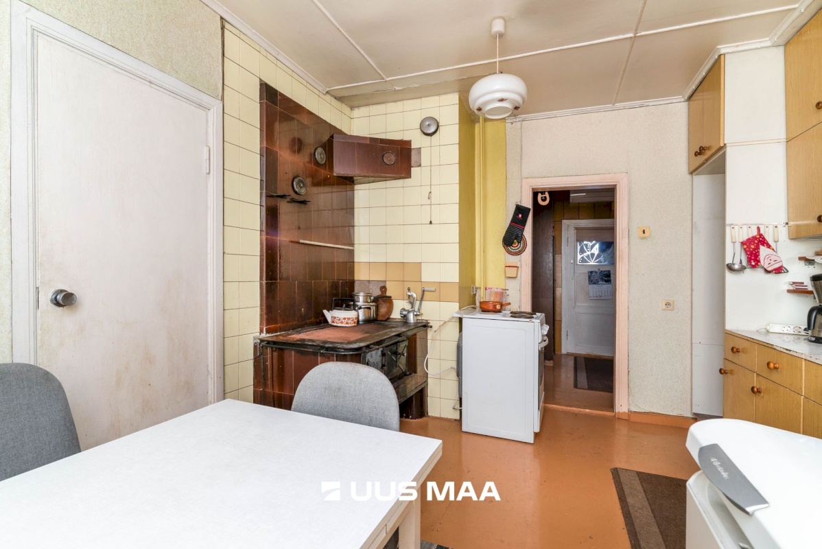 Mulgi vald, Mõisaküla linn, Kase 12