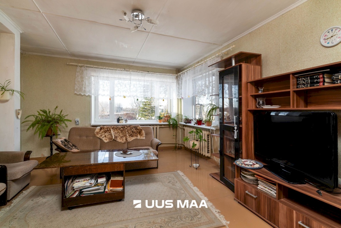 Mulgi vald, Mõisaküla linn, Kase 12