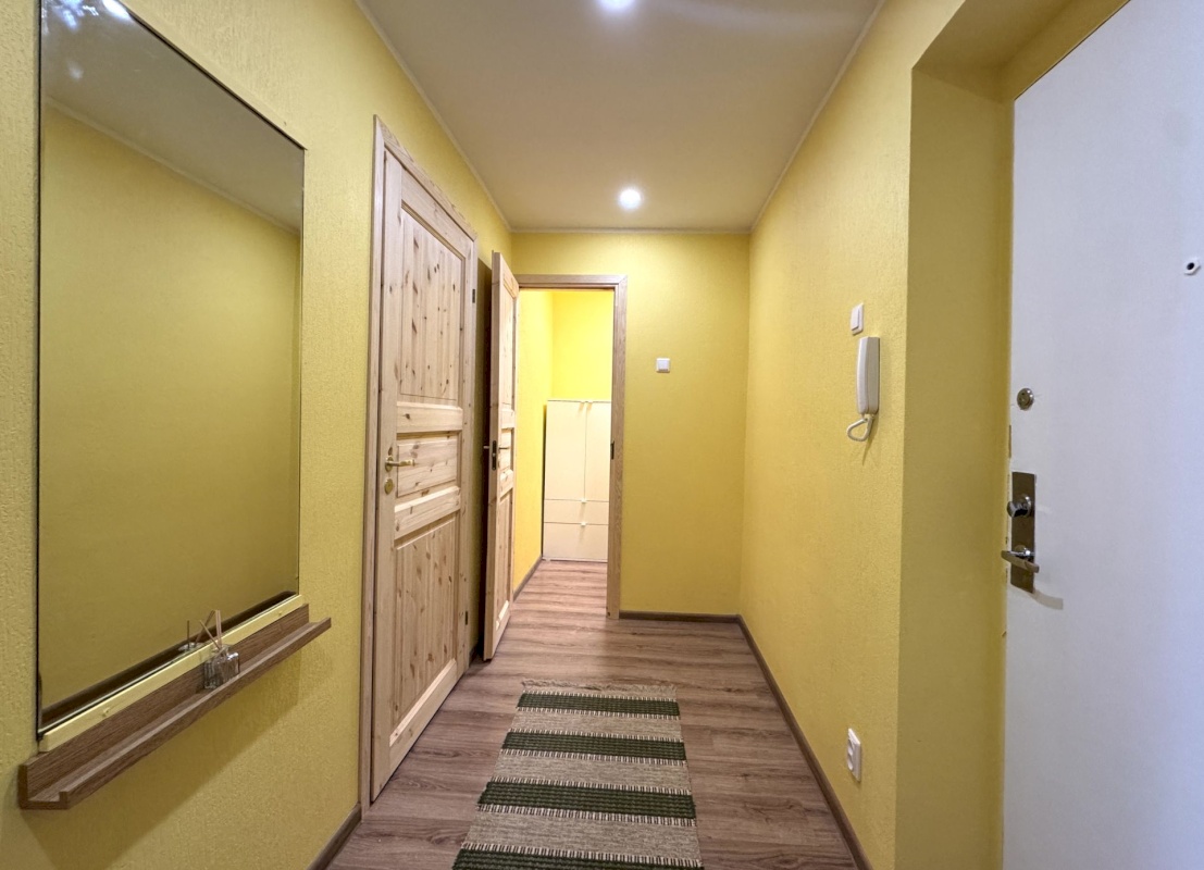 Tallinn, Mustamäe linnaosa, Mustamäe, Akadeemia 2