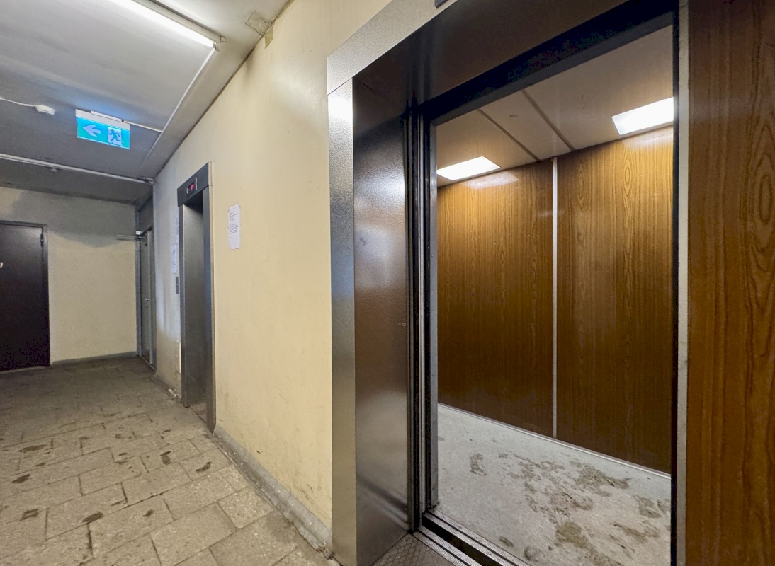 Tallinn, Mustamäe linnaosa, Mustamäe, Akadeemia 2