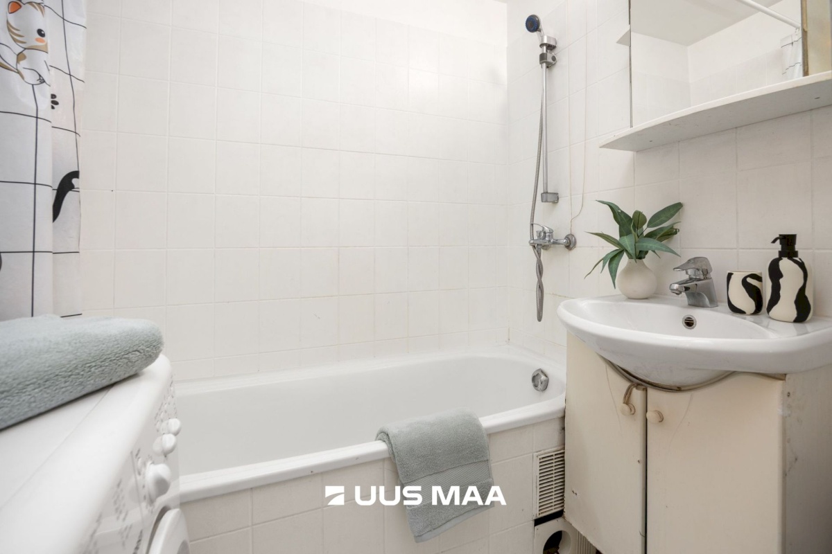 Tallinn, Lasnamäe linnaosa, Mustakivi, Mahtra 40