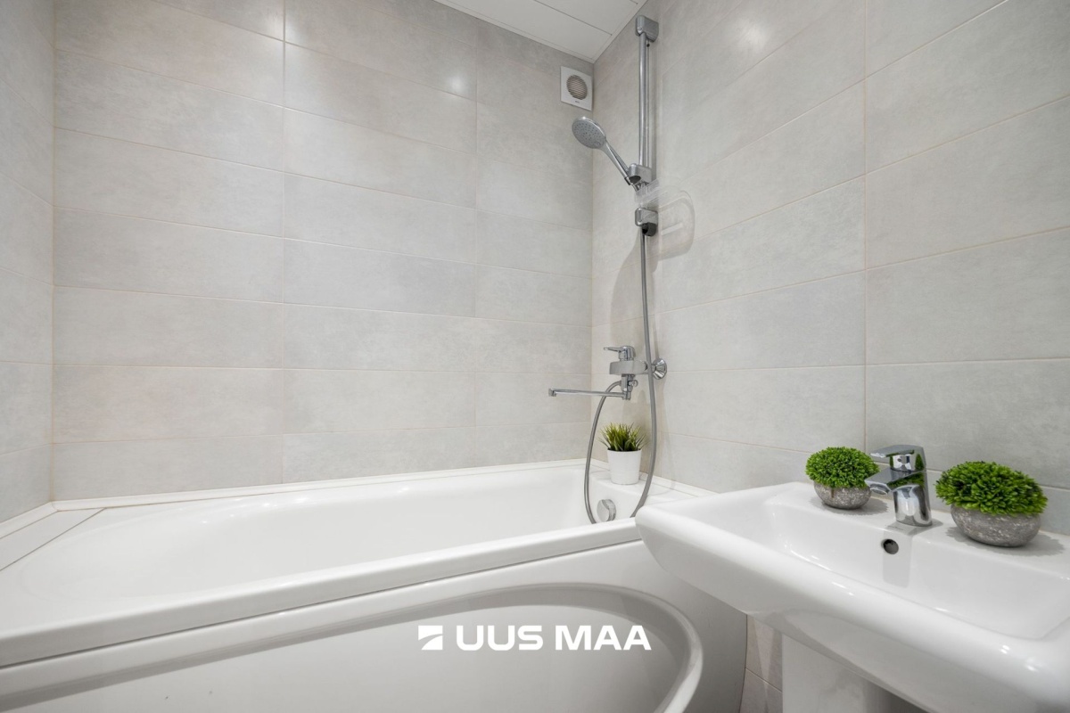 Tallinn, Kesklinna linnaosa, F.R. Kreutzwaldi 4a