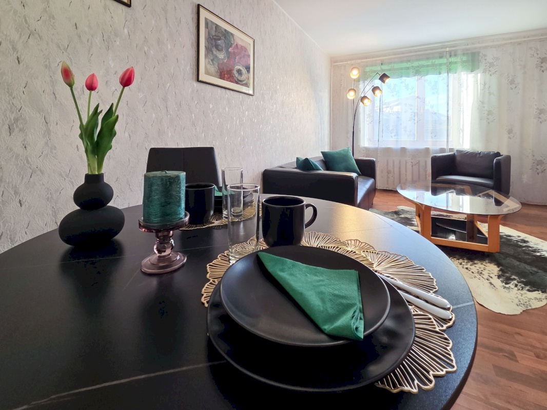 Tallinn, Kesklinna linnaosa, Pärnu mnt 30