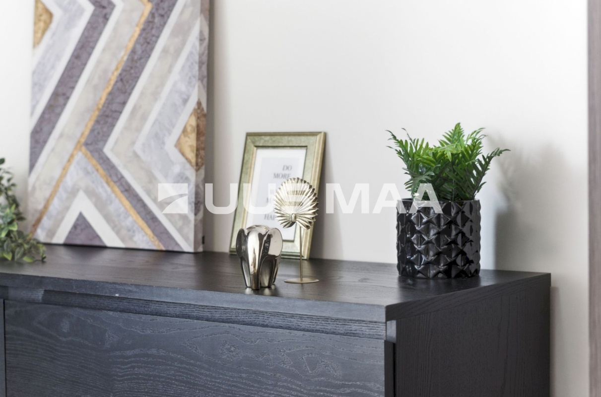 Tallinn, Kesklinna linnaosa, Kadriorg, Liivaoja 1D