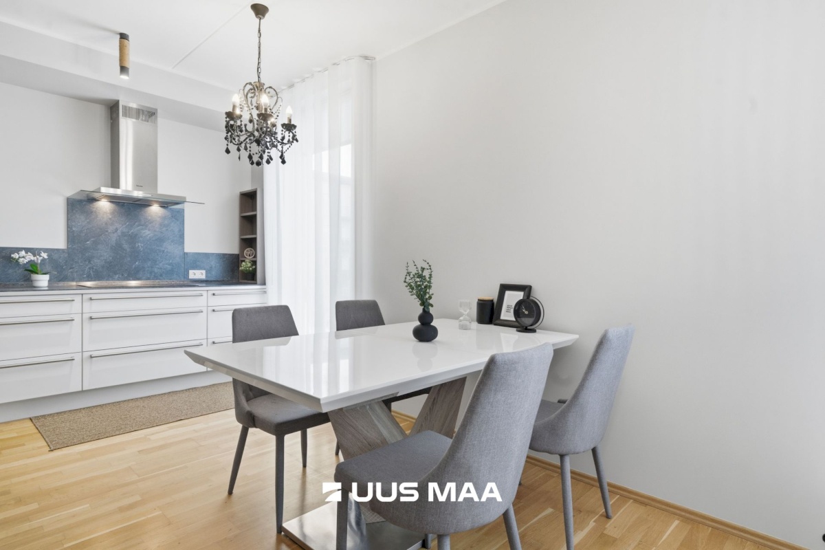 Tallinn, Kesklinna linnaosa, Kadriorg, Liivaoja 1D