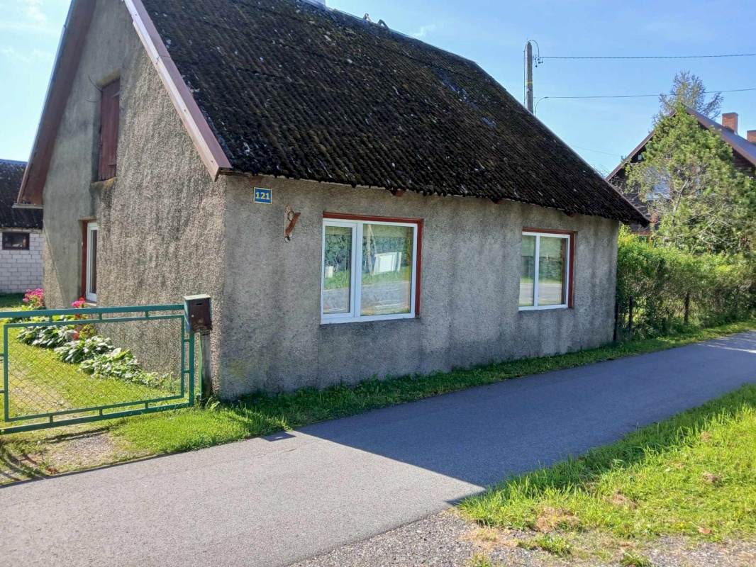 Saarde vald, Kilingi-Nõmme linn, Pärnu mnt 121