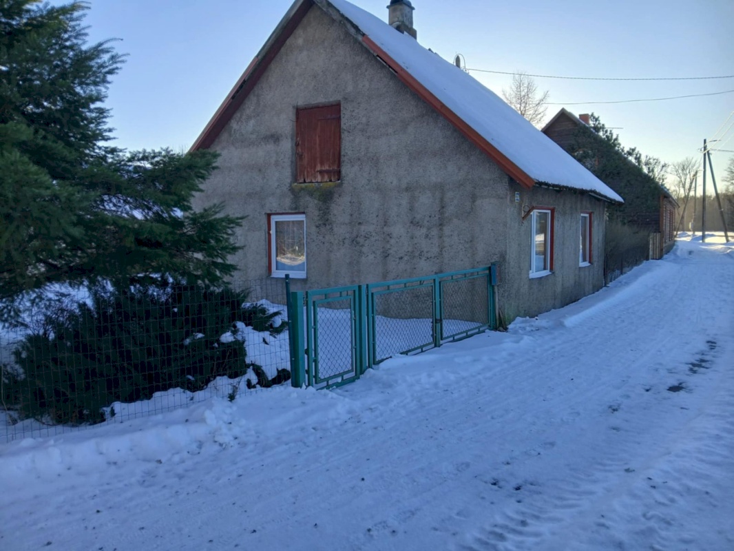 Saarde vald, Kilingi-Nõmme linn, Pärnu mnt 121