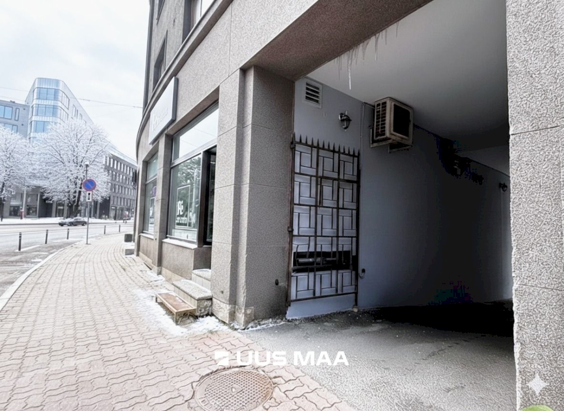 Tallinn, Kesklinna linnaosa, Pärnu mnt 30