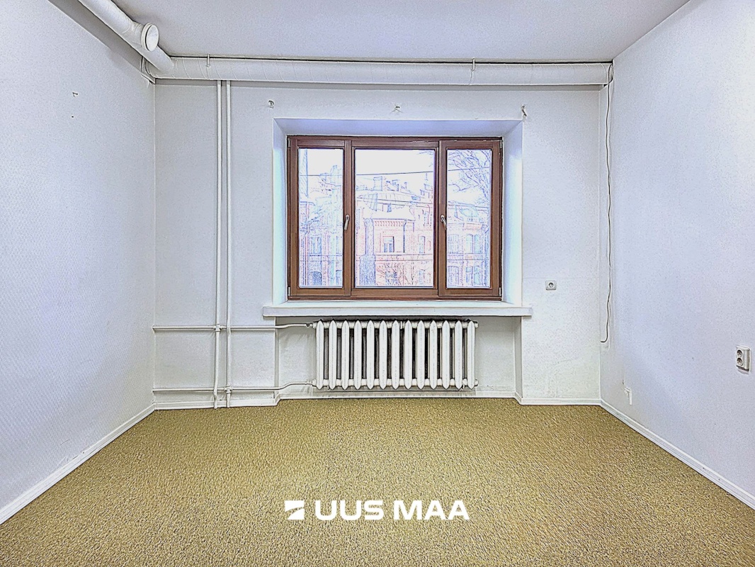 Tallinn, Kesklinna linnaosa, Pärnu mnt 30