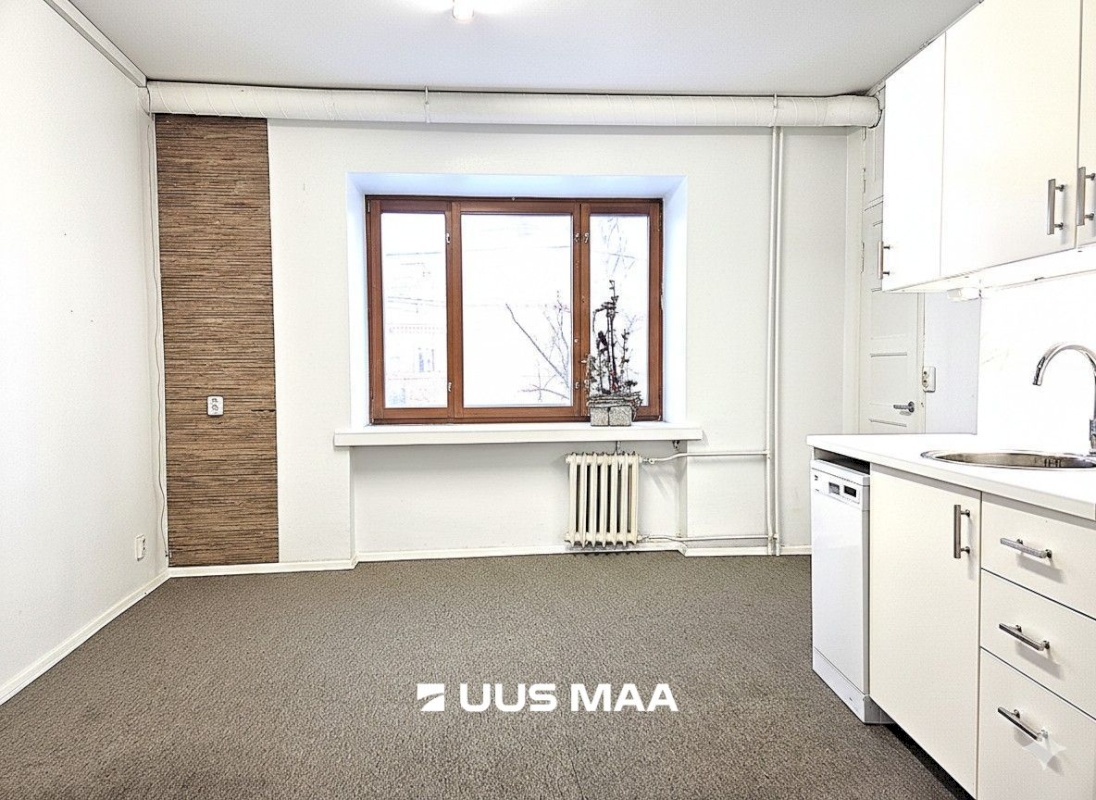 Tallinn, Kesklinna linnaosa, Pärnu mnt 30