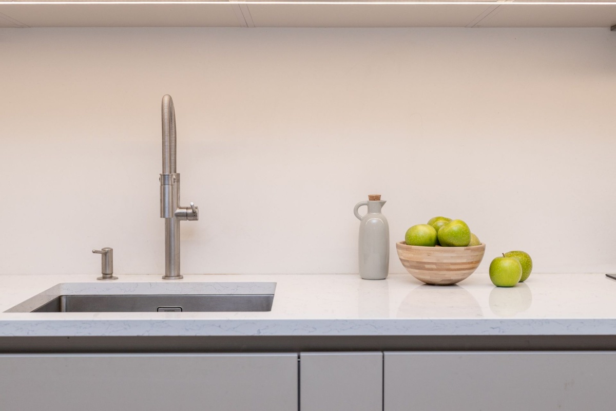 Tallinn, Kesklinna linnaosa, Torupilli, C. R. Jakobsoni 7