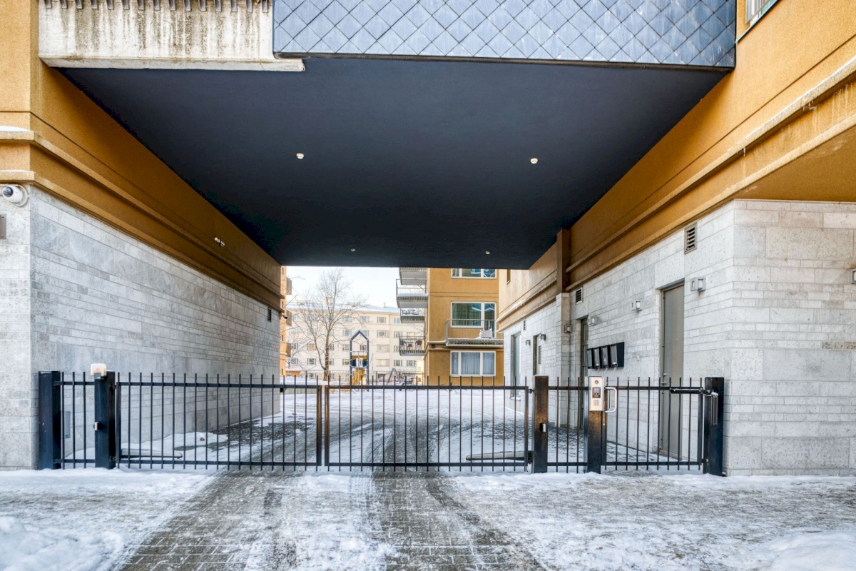 Tallinn, Kesklinna linnaosa, Torupilli, C. R. Jakobsoni 7