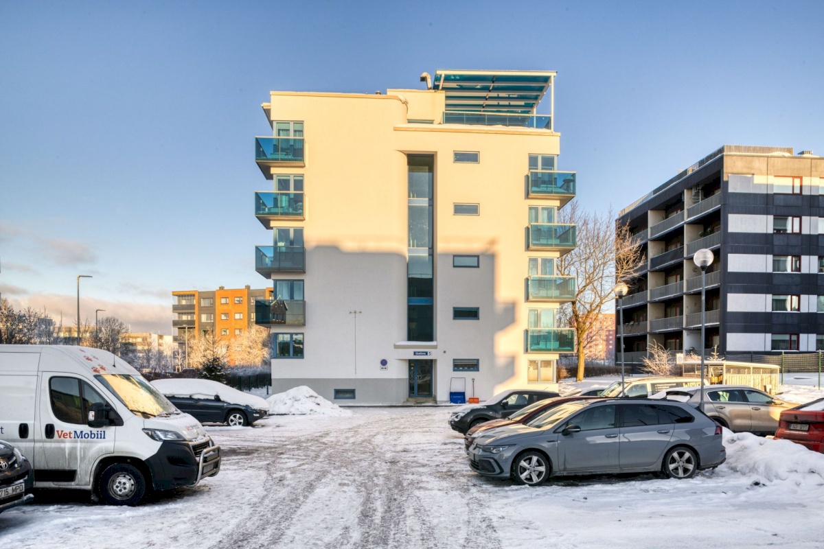 Tallinn, Lasnamäe linnaosa, Uuslinna 5