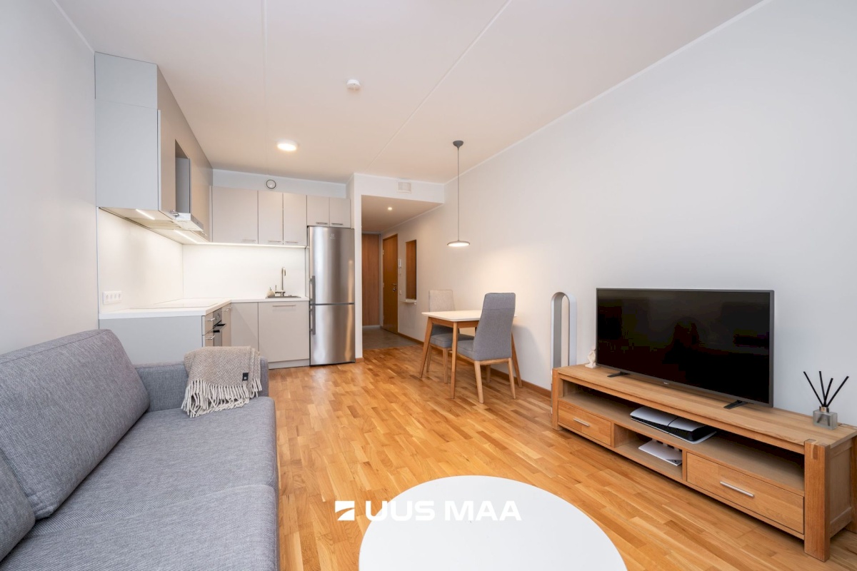 Saue vald, Laagri alevik, Kooli tn 3