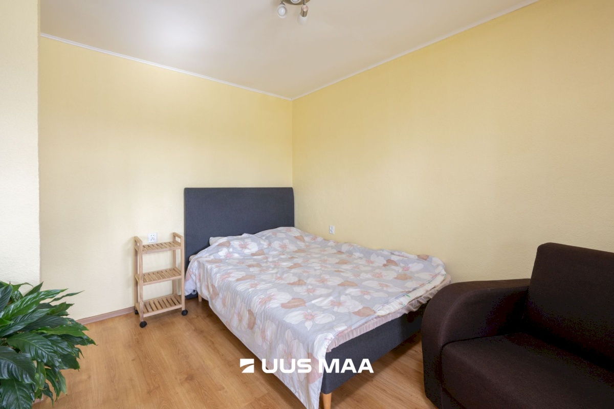 Hiiumaa vald, Kärdla linn, Heltermaa mnt 15