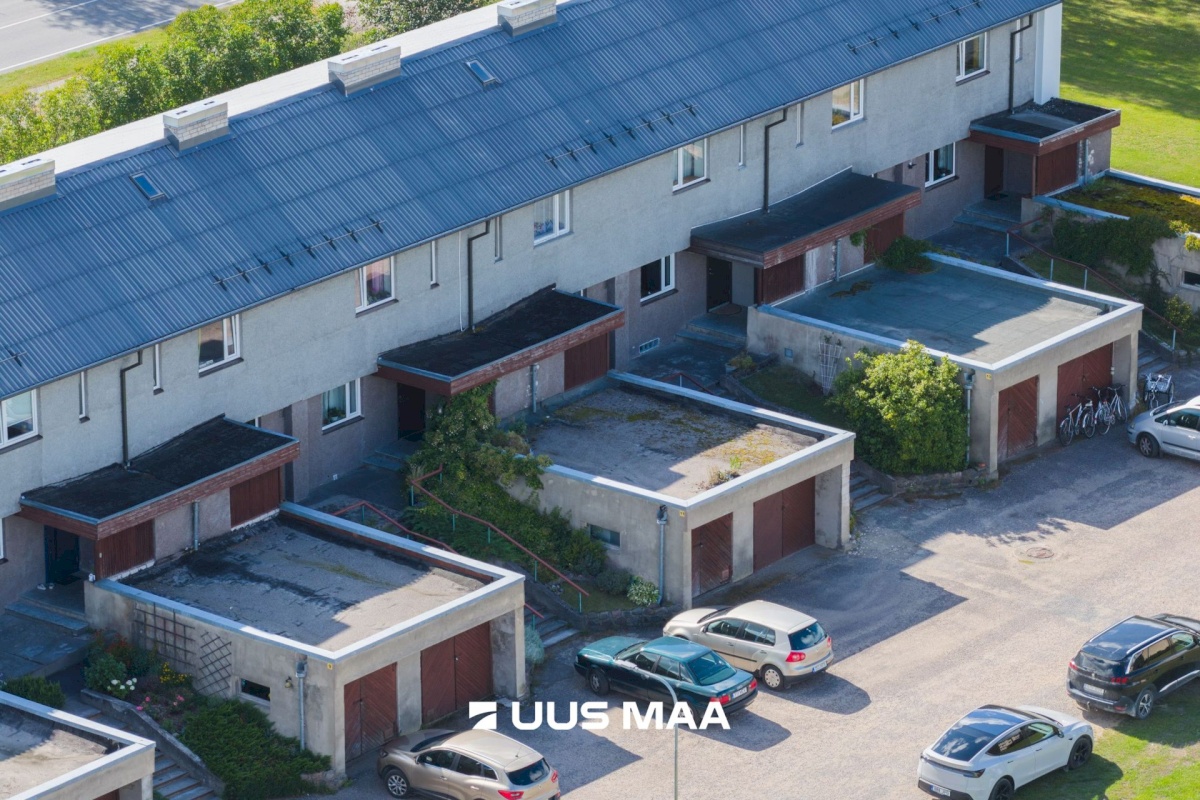 Hiiumaa vald, Kärdla linn, Heltermaa mnt 15