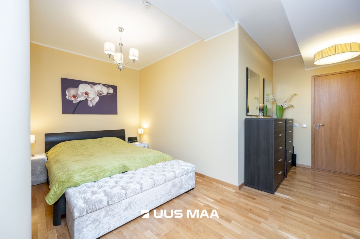 Tallinn, Kesklinna linnaosa, Hobujaama 10