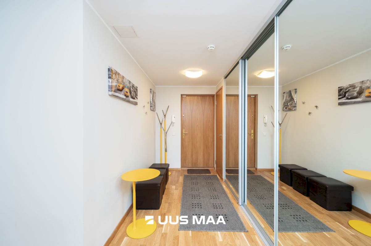 Tallinn, Kesklinna linnaosa, Hobujaama 10