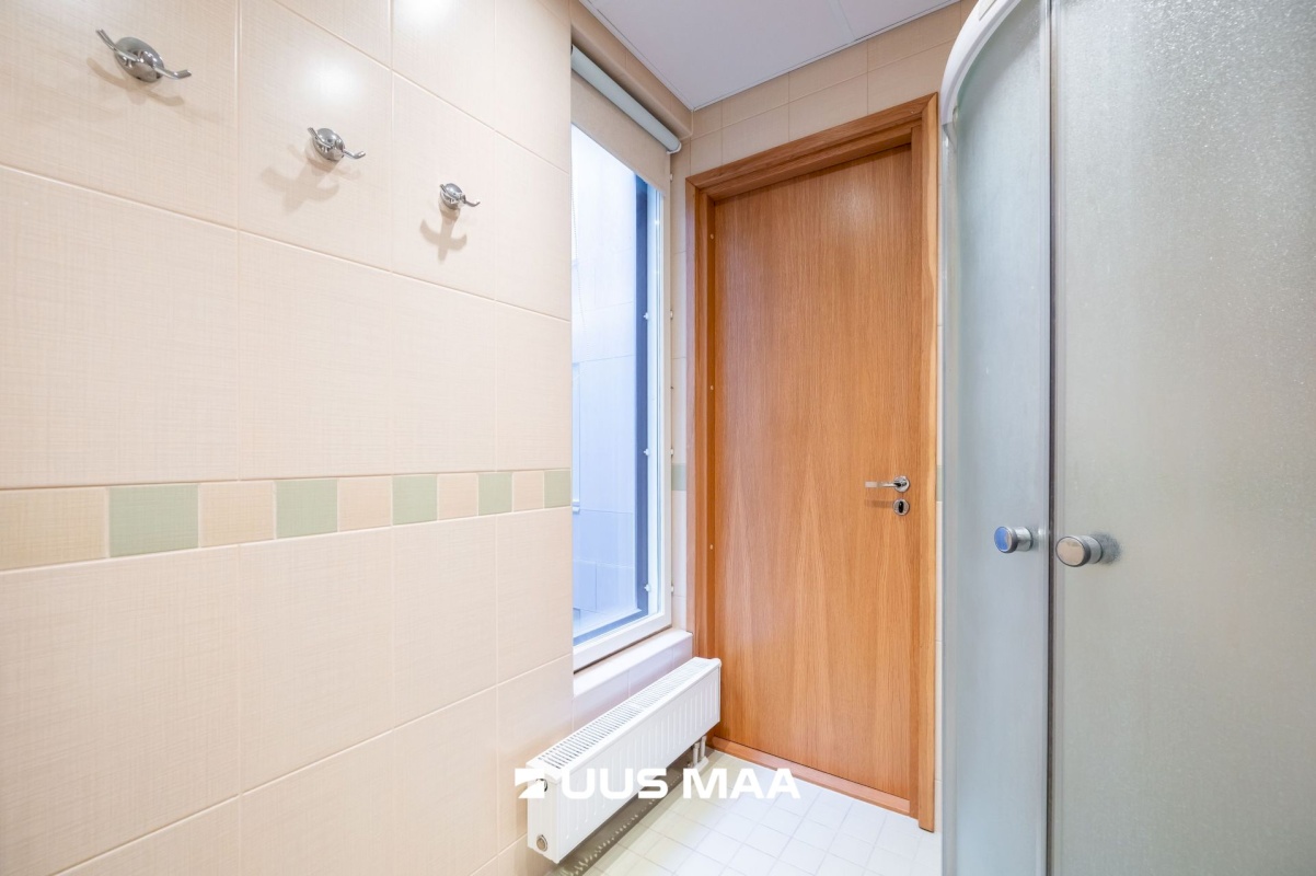 Tallinn, Kesklinna linnaosa, Hobujaama 10