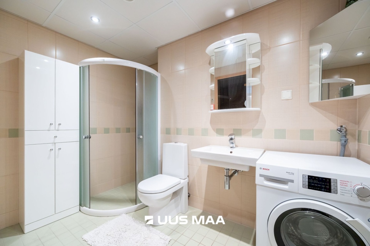 Tallinn, Kesklinna linnaosa, Hobujaama 10