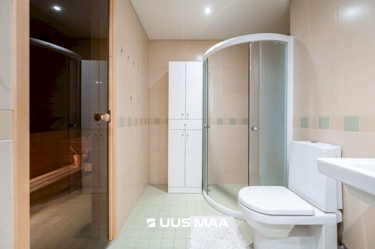 Tallinn, Kesklinna linnaosa, Hobujaama 10