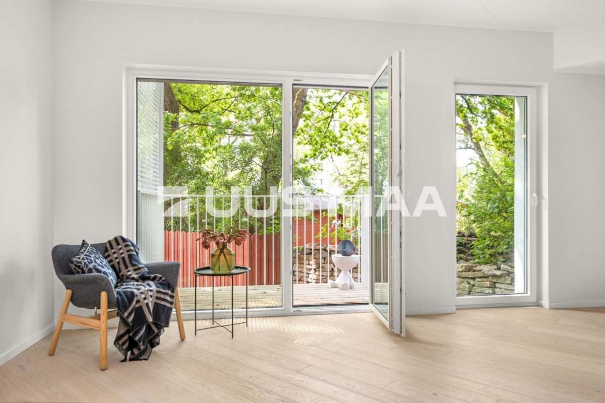 Tallinn, Kesklinna linnaosa, Kassisaba, Luise 13/2-1